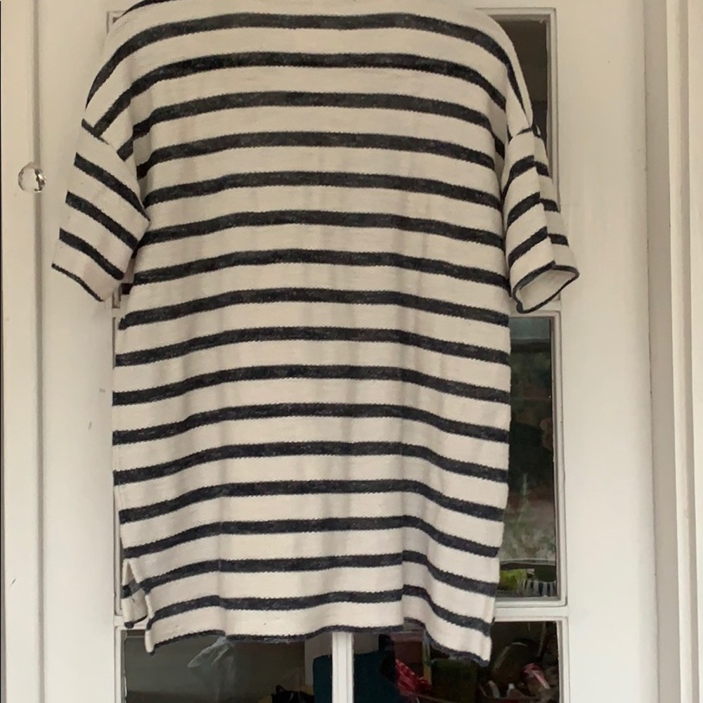 💰FINAL PRICE!!💰Lou & Grey Top - Picture 5 of 7
